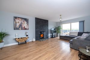 Sitting room- click for photo gallery